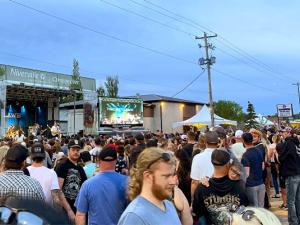The Reklaws performing at the Olde Tyme Country Fair to a huge crowd.