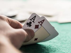 For the third year in a row, the Niverville Nighthawks are hosting a gala fundraiser at the Heritage Centre, and this year there’s a James Bond theme. Dubbed “Casino Royale,” the gala will take place on January 25.