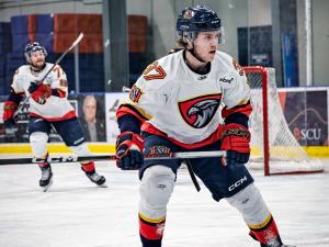 The Niverville Nighthawks stayed hot with a big 4–0 win over the Dauphin Kings on Saturday evening at the CRRC. 