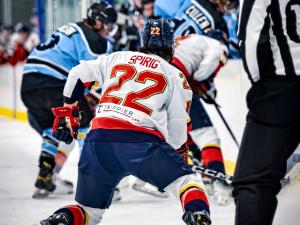 The Niverville Nighthawks got the best of the Winnipeg Freeze in a 6–1 win on the road on Sunday evening to close out their regular season.