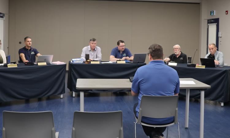 Brian Stasynec from Rural Connections Manitoba makes a presentation to Niverville's council.