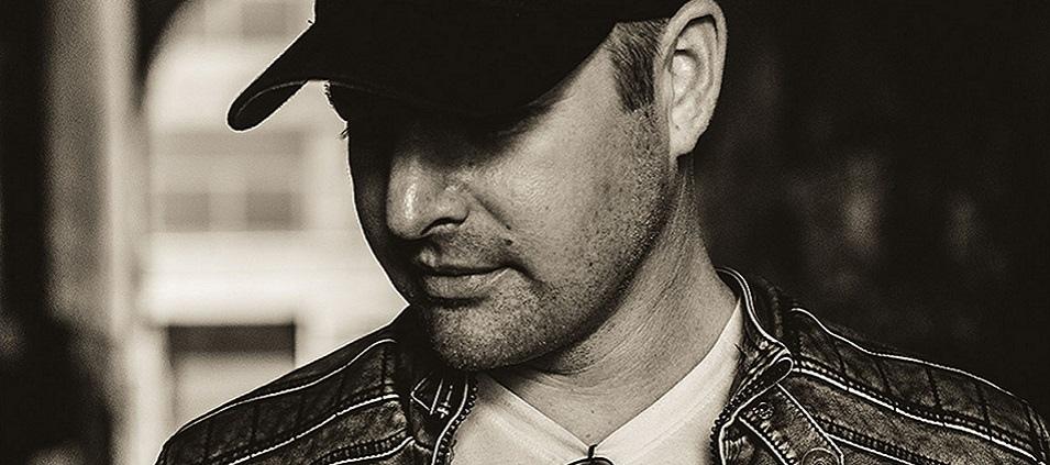 Brady Kenneth is releasing a new single, followed by a string other releases throughout 2021.