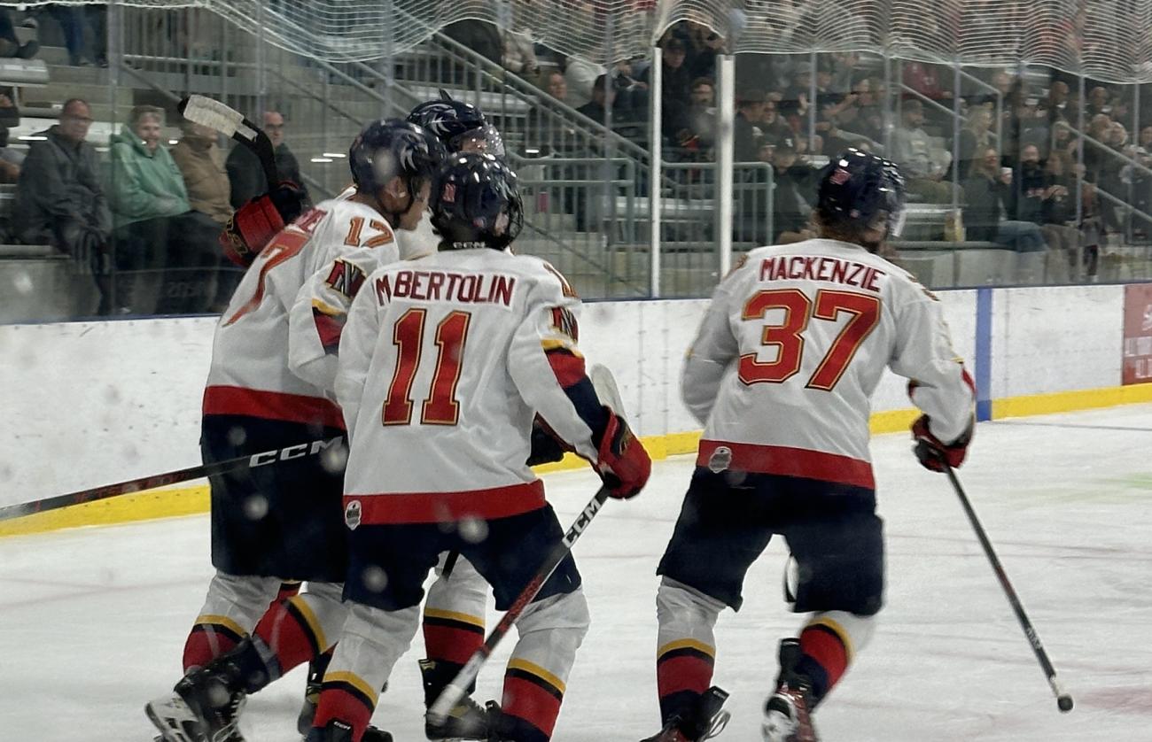 On Friday night at the CRRC, the Niverville Nighthawks got back in the win column after a three-game losing skid.