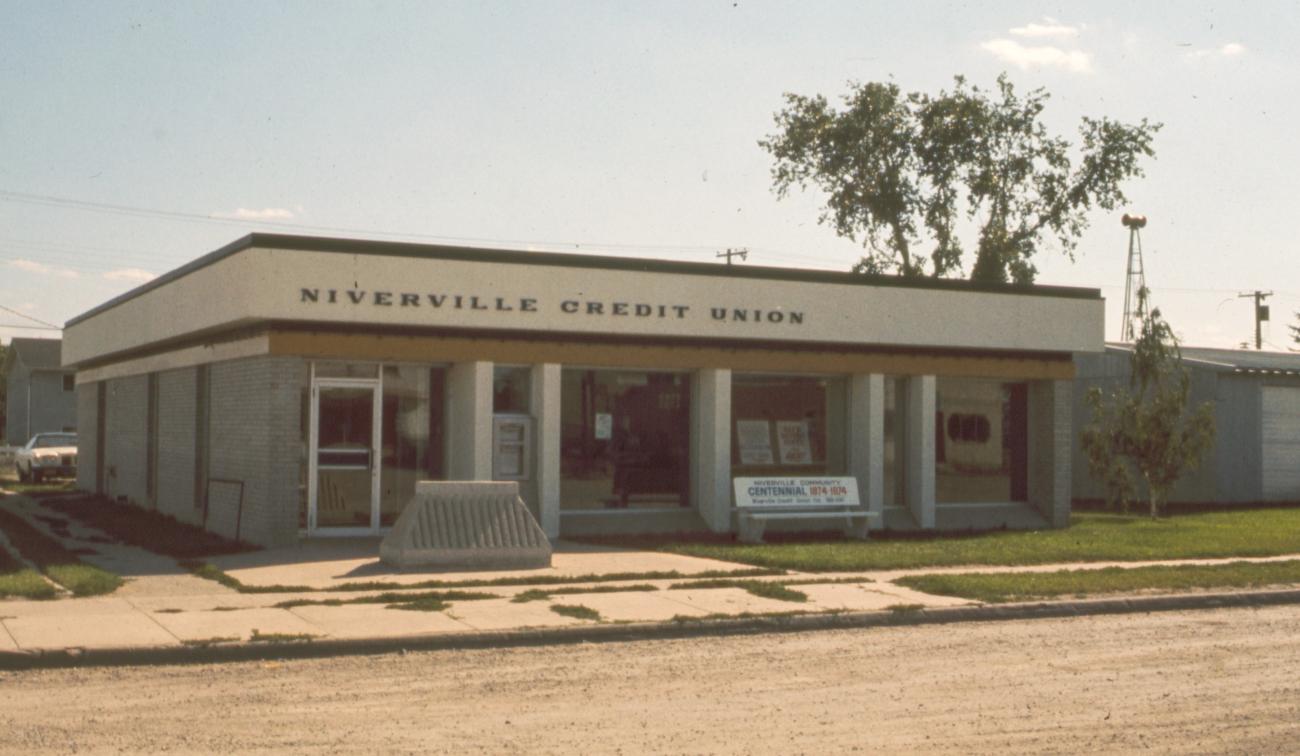 Niverville Credit Union's first dedicated branch opened in 1967.