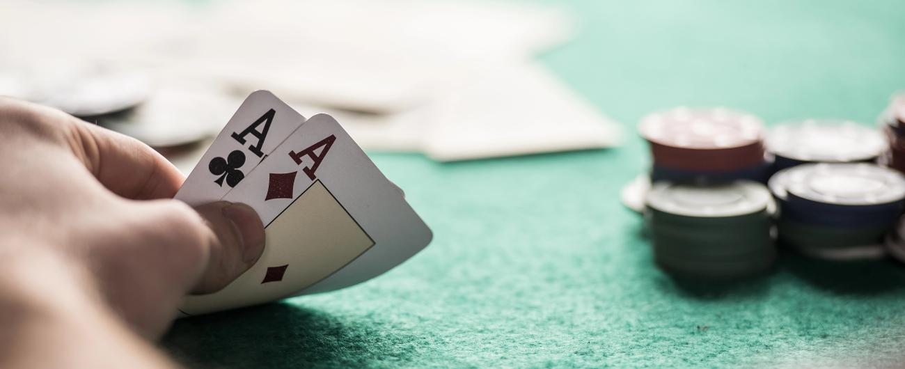 For the third year in a row, the Niverville Nighthawks are hosting a gala fundraiser at the Heritage Centre, and this year there’s a James Bond theme. Dubbed “Casino Royale,” the gala will take place on January 25.