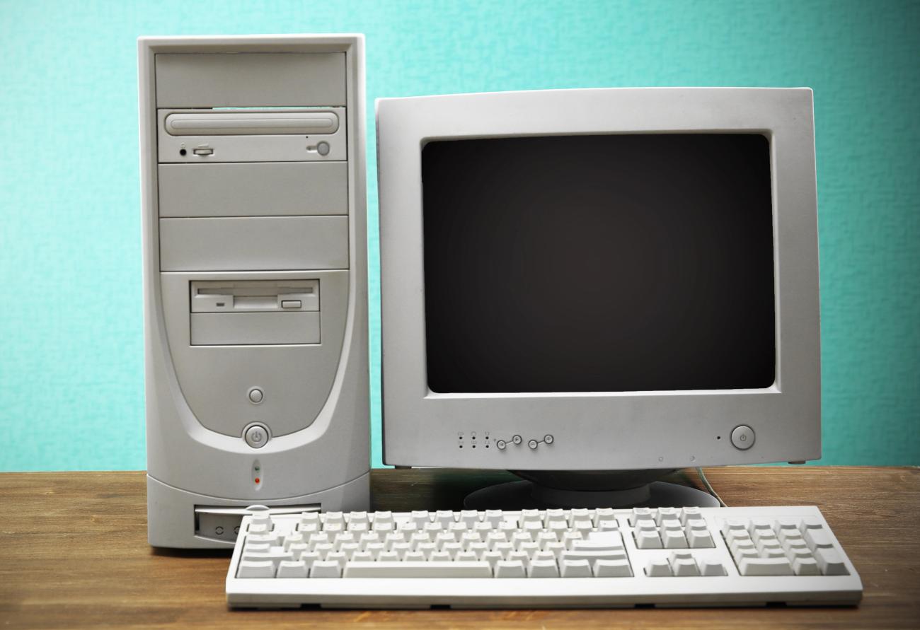 An old computer circa 1999.