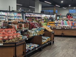 Your Grocery People in Niverville.