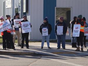 This fall, EAs in the Hanover School Division took to the picket line.