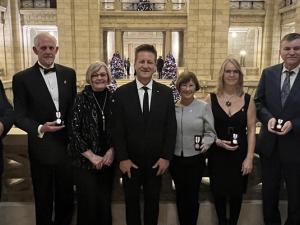 Gerald Palidwor, Shaun Crew, Bev Zarazan, Ron Schuler, Libby Hanna, Janine Boulanger, Myron Dyck, and Gord Daman.