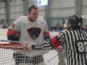 Chris Fines in net for the Nighthawks.