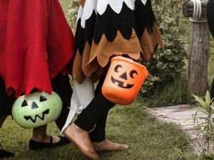 Halloween is just around the corner, and with the pandemic in full swing, the provincial government has issued some guidelines intended to help people enjoy the occasion while reducing the potential for COVID-19 spread.