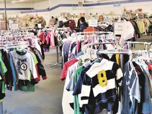 On Tuesday morning, the MCC Thrift Shop in Niverville received word that a volunteer at the store had tested positive for COVID-19.