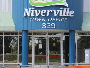 The municipal office in Niverville.