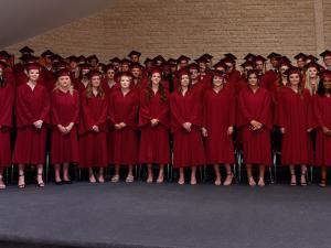 The 2019 graduating class of Niverville Collegiate.