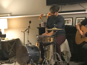 A live in-home performance in Niverville.