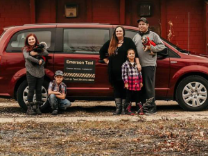 Rochelle and Neil Rawdon-Alexander with their children Paloma, AJ, and Elaina. 