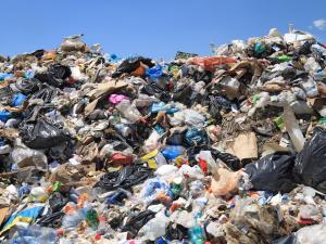 At a public meeting of Niverville’s town council on April 2, Councillor Chris Wiebe gave a report about a waste management meeting he attended in early March. 