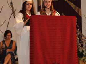 Danielle Desharnais and Andree Espenell, Gabrielle-Roy valedictorians