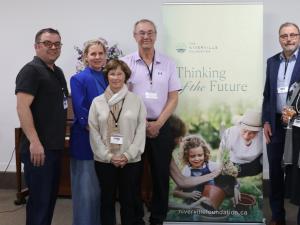 Incoming and outgoing directors: Keith Bueckert, Rachel Niessen, Libby Hanna, Paul Dufour, Ken Rempel, Annette Fast, Andrew Neufeld, and Ludolf Grollé.