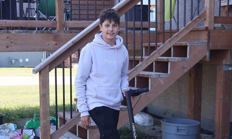 Chris Shvets, a 13-year-old e-scooter user from Niverville.
