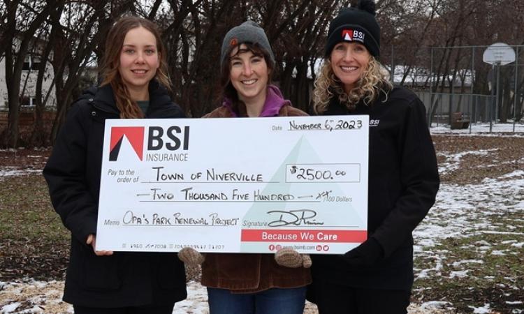 Alexa Sawatzky, Beth Downey, Amanda Parkhurst of BSI.