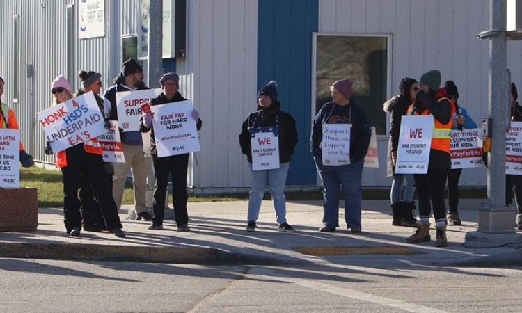 This fall, EAs in the Hanover School Division took to the picket line.