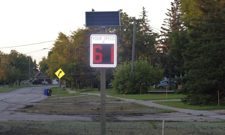 A new digital speed display has been erected in St. Adolphe.