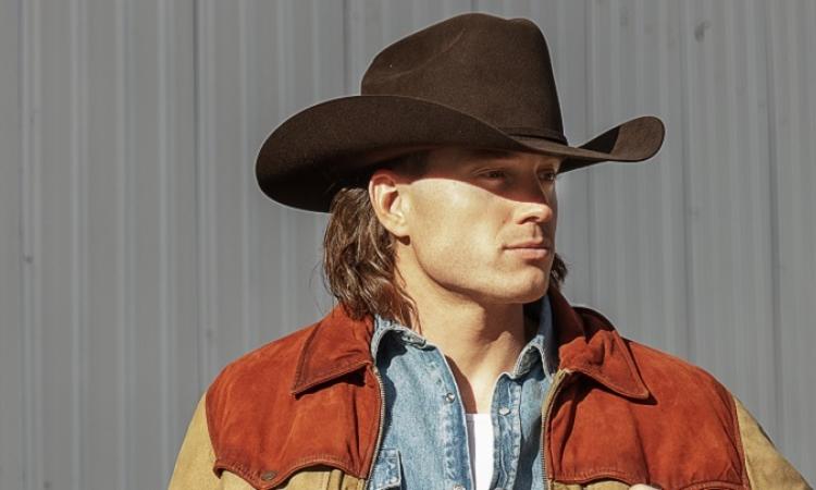 Jade Eagleson will headline this year's Niverville Olde Tyme Country Fair.