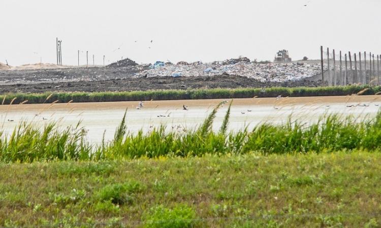 The Ritchot dump is accepting additional waste from the city of Winnipeg while the Brady Road landfill blockade continues.
