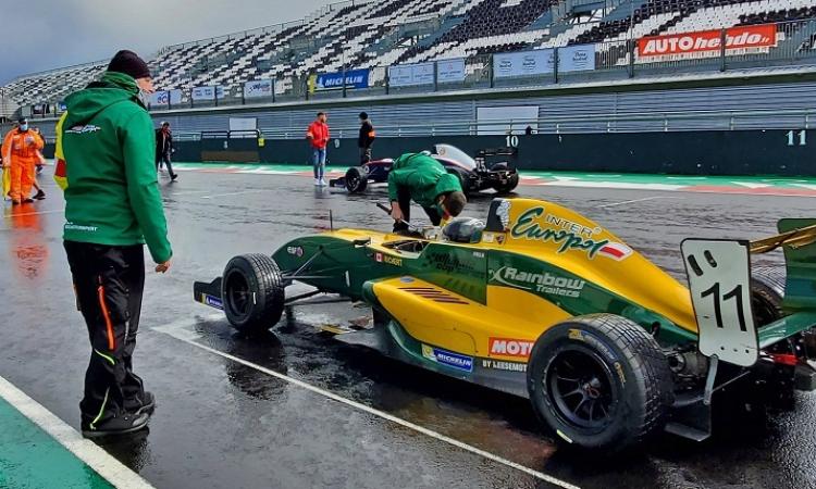 Richert had to navigate some difficult weather conditions on race day.