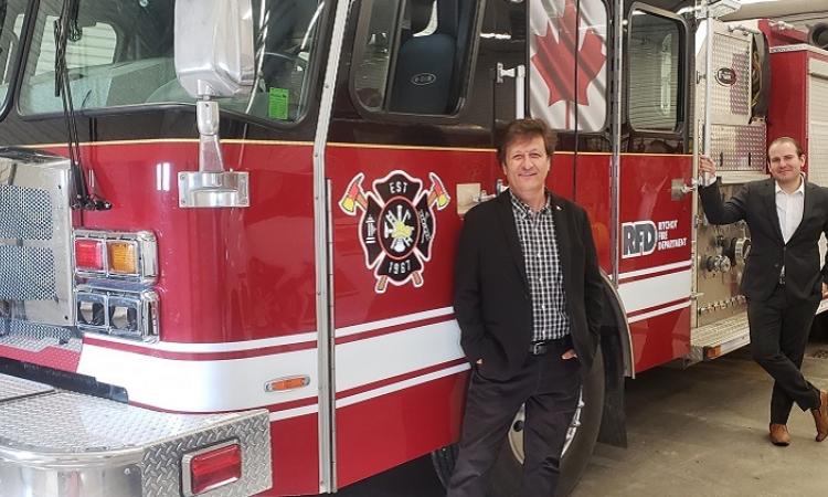 MLA Ron Schuler with Ritchot Mayor Chris Ewen.