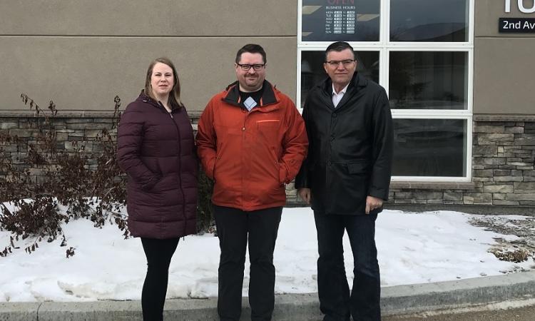 Open Health Business Manager Kristen Fyfe, Niverville CAO Eric King, and Mayor Myron Dyck.