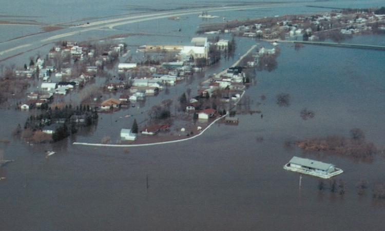 The flooding of Ste. Agathe in 1997.