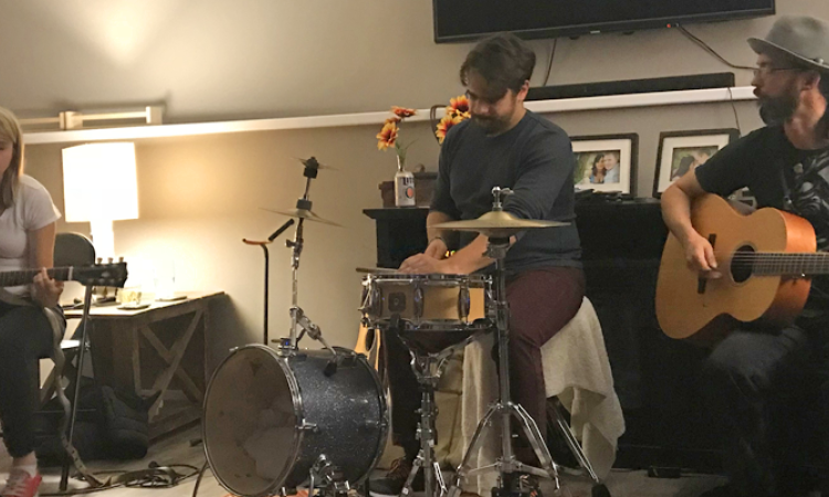 A live in-home performance in Niverville.