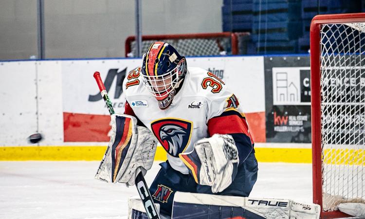 The Niverville Nighthawks won their second straight game on Saturday night at the CRRC with a big 4–1 win over the Neepawa Titans.