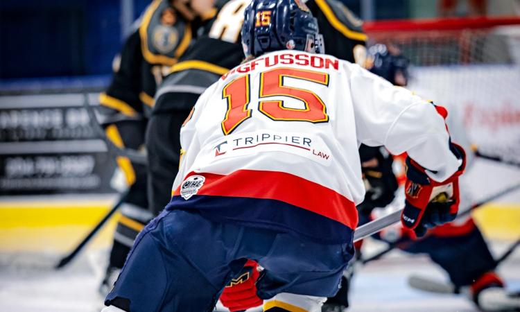 The Niverville Nighthawks made it six straight wins for the first time in franchise history on Monday evening with a convincing 5–1 win on the road over the Neepawa Titans.