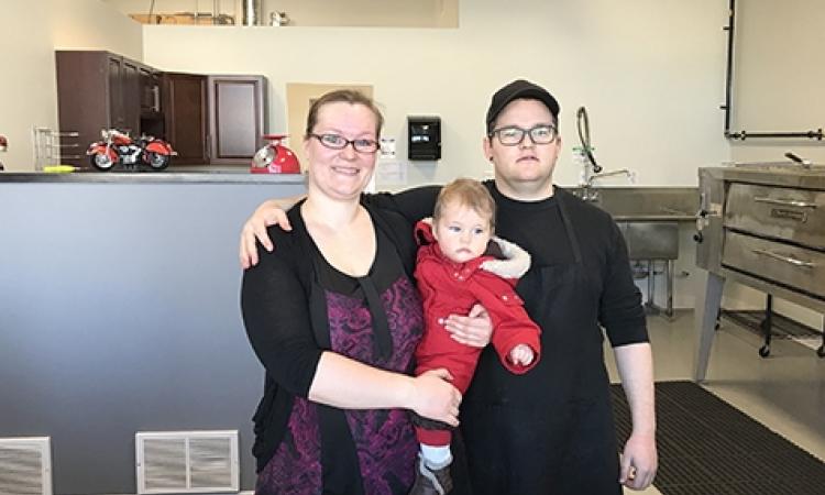 Julie and Ian Klippenstein with their daughter Ava