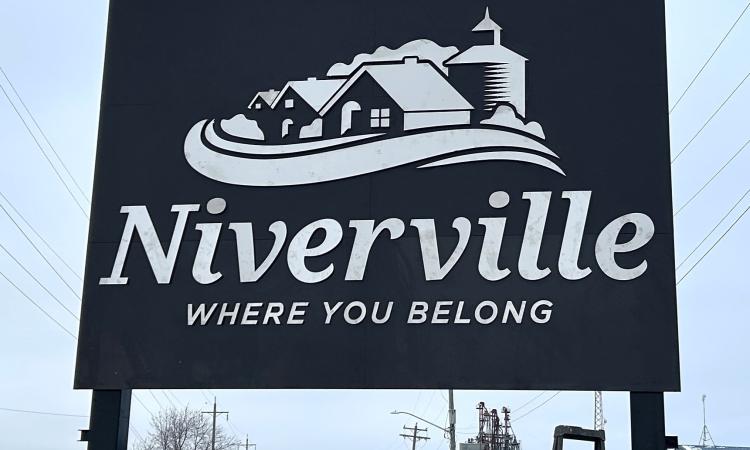 The new welcome sign on the east end of Niverville.