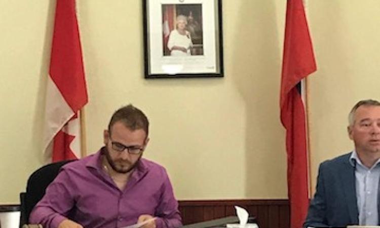 Chris Ewen is sworn in as mayor of Ritchot