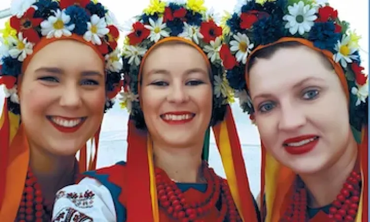 Diana Kandia, Kristina Gerbrandt, and Alexandr Kozelko