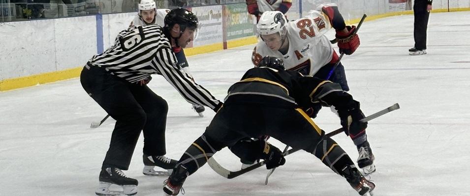 A couple of defensive zone breakdowns cost the Niverville Nighthawks on Wednesday night at the CRRC as they fell 5–3 to the Neepawa Titans in a seesaw affair.