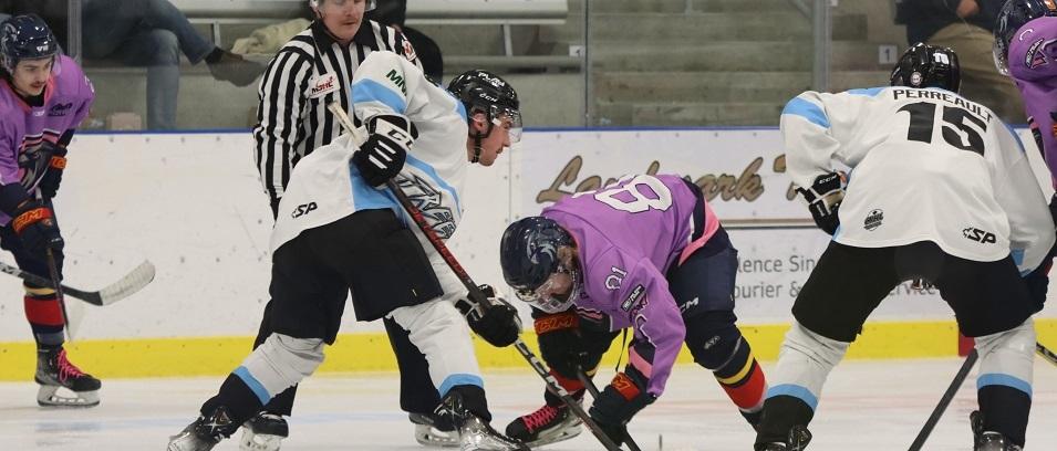  The Niverville Nighthawks got back into the win column with a big 7–4 victory over the Winnipeg Freeze on Wednesday night at the CRRC.