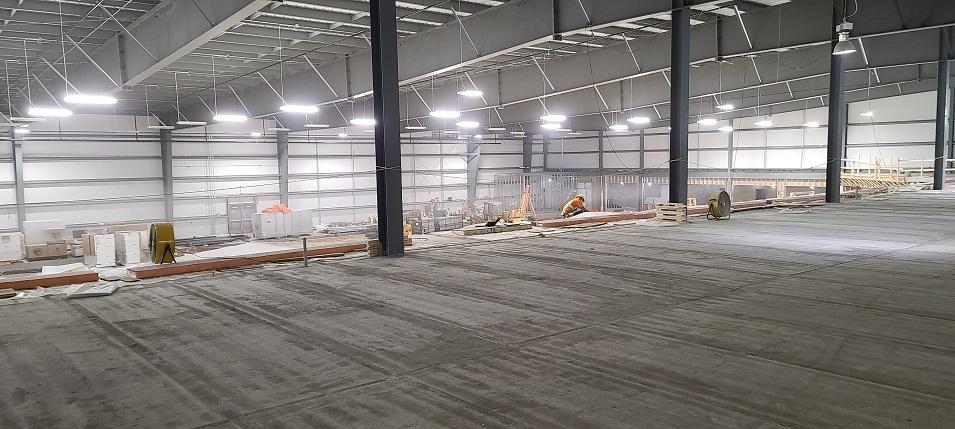 Photo 7: The second level between the fieldhouse and the arena, overlooking the arena.