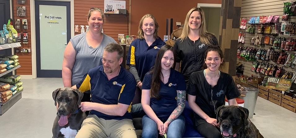The team at RuffMutts Niverville.