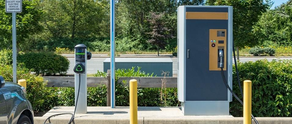 The Town of Niverville will be installing two Level 2 electric vehicle charging stations at the Niverville Community Resource & Recreation Centre (CRRC), which will allow four vehicles to charge at one time.