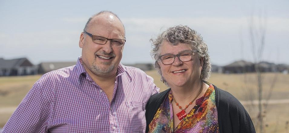 Drs. Mairi and Chris Burnett had been awarded Medals of Excellence by Doctors Manitoba, an organization that works to provide resources and support to physicians working in Manitoba.