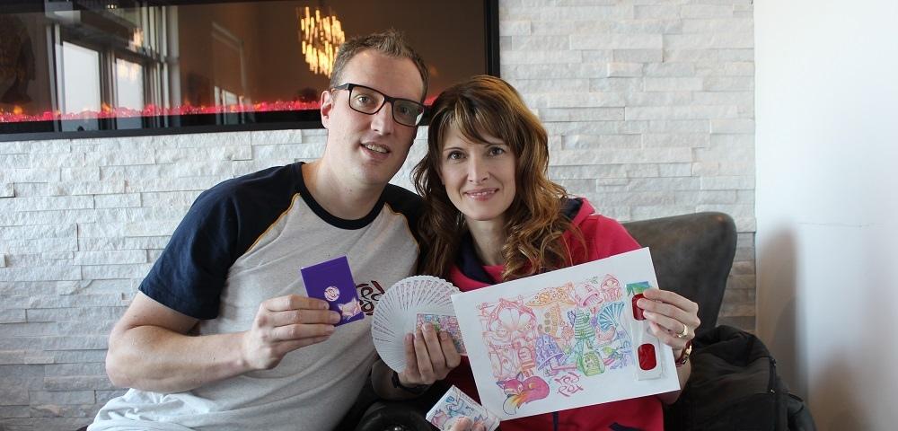 Kelly and Ricki ten Hove with their Red Fox Playing Cards.