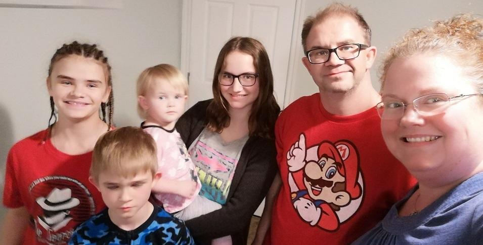 An Unrau family selfie: Hailey, Ryan, Kelsey, Ashley, Joe, and Sherry.