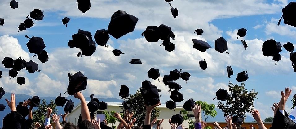 Staff at École-Collège Régional Gabrielle-Roy in Île-des-Chênes and the Niverville High School (NHS) have had to get creative this spring in order to make plans for their schools’ upcoming graduation ceremonies. 