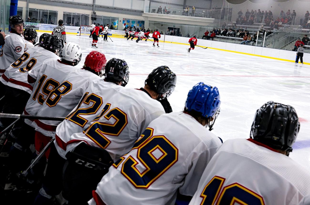 On Saturday night at the CRRC, the Niverville Nighthawks wrapped up their preseason with a 4–2 loss to the Steinbach Pistons.